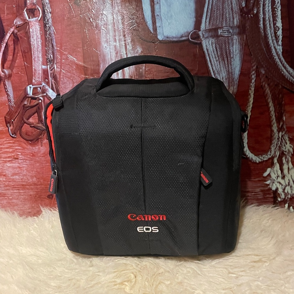 Cannon camera case - Picture 1 of 15